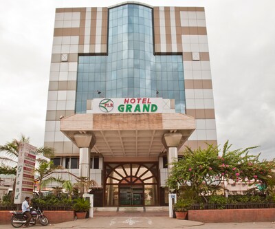 Hotel PLR Grand
